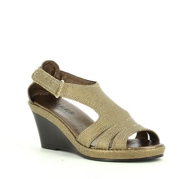 24 Hrs 22503 Beige Slingback Wedges