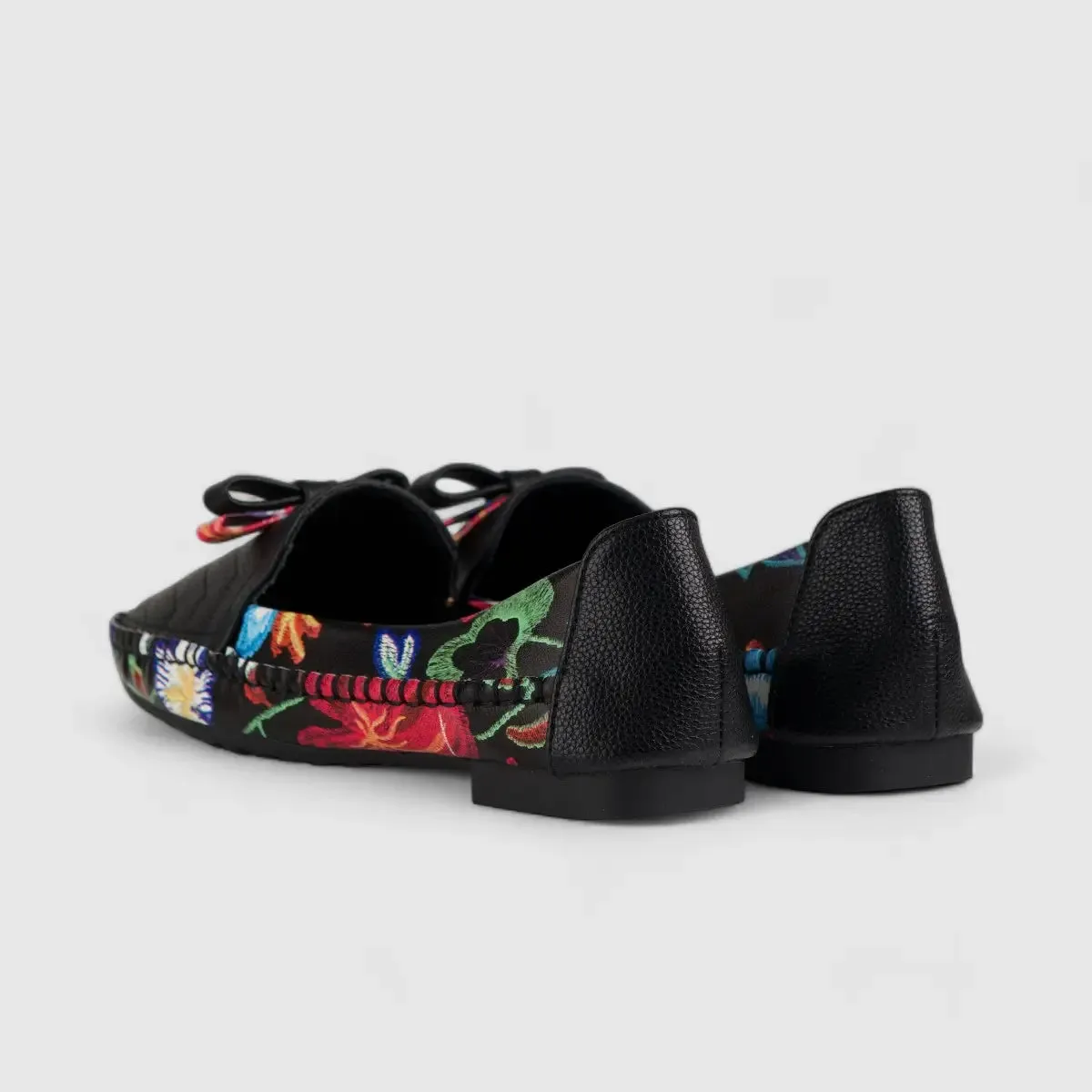 Bulbul Pump Moc Black HAR021