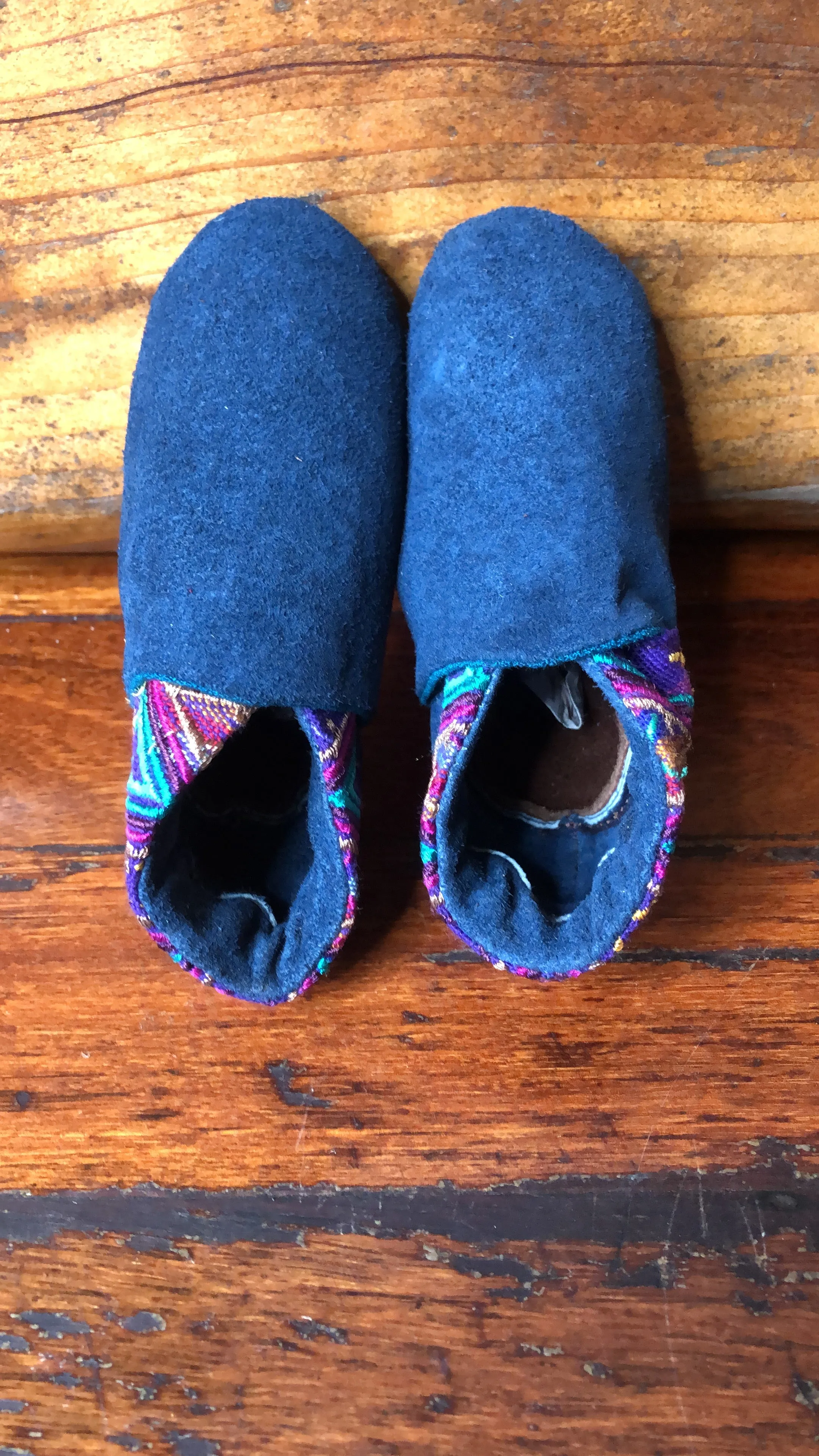 Size 19 Baby Elf Slippers - Blue with Zigzags